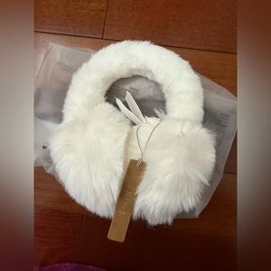 Skims Women’s White Faux Fur Earmuffs